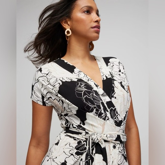 White House Black Market Black and White Floral Midi Dress - Picture 3 of 13